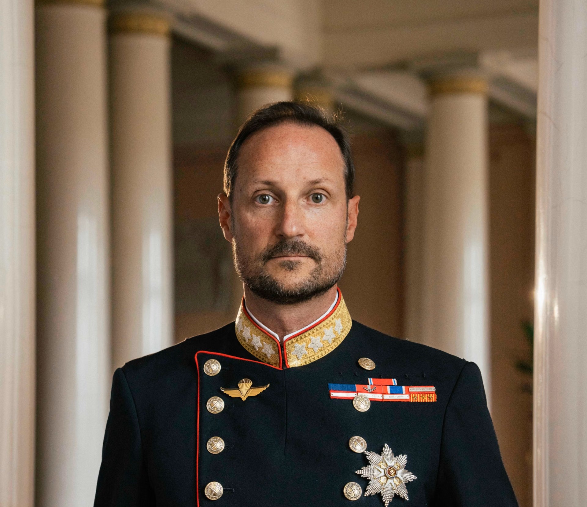 Kjære, nye kongen vår 1